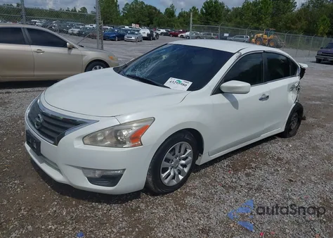 2014 Nissan Altima 2.5 S z USA, uszkodzony, nr VIN 1N4AL3AP3EN214036